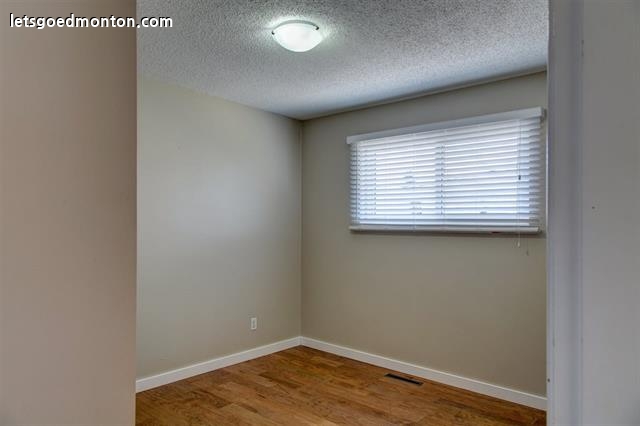 room.jpg