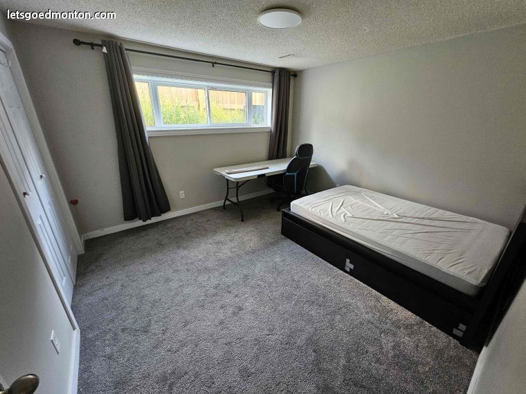 room1.jpg